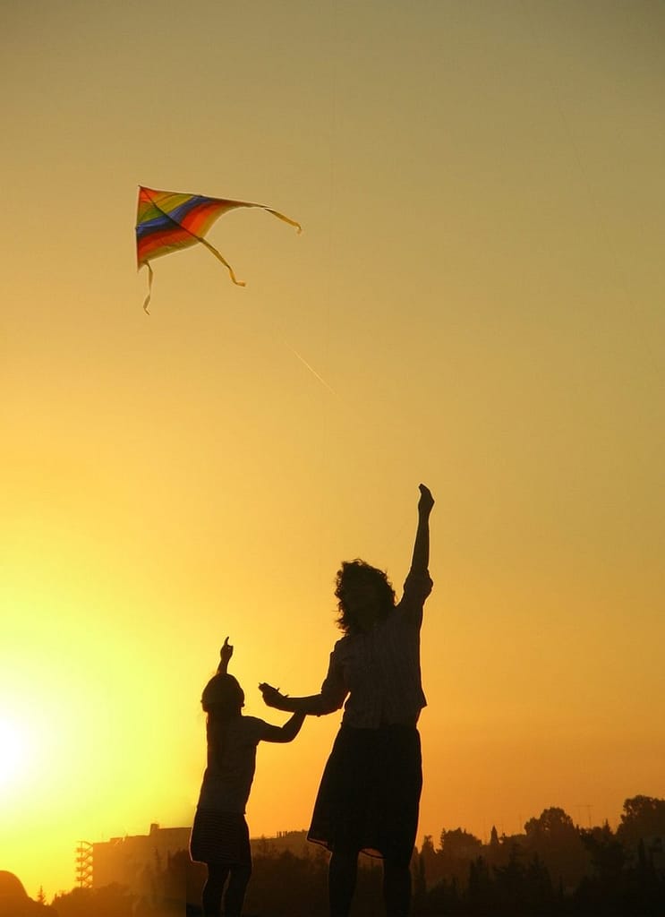 kite, play, family, happy, childhood, kid, sky, flying, playful, together, summer, happy mothers day, child, parent, woman, mother, happiness, nature, activity, game, fun, outdoors, sunset, silhouette, mom, mum